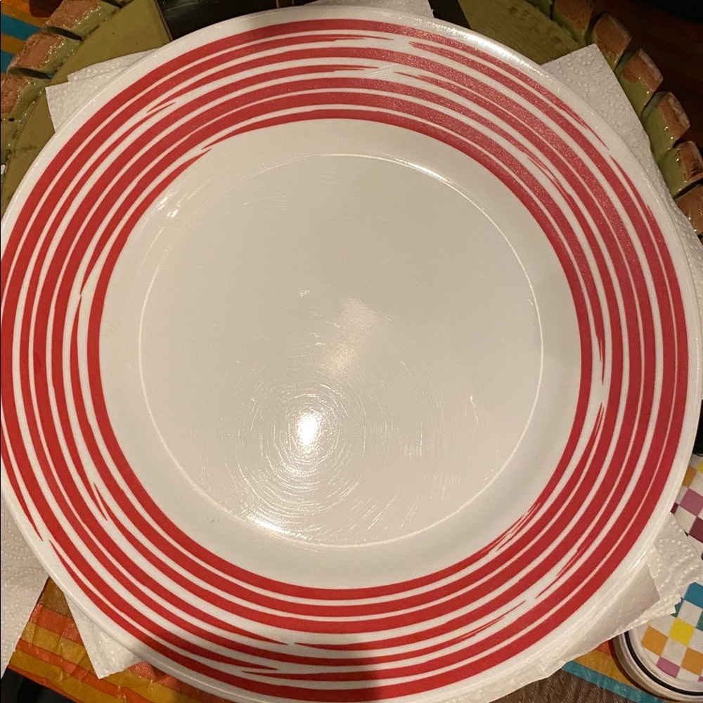Corelle Strokes of Color (Brushed) Cranberry Red Dinner Plates (6) (Set One) - Picture 8 of 9